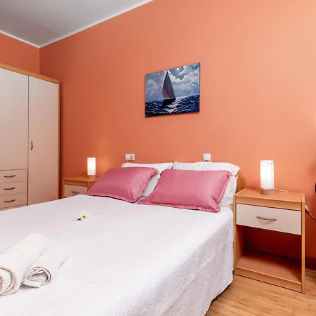 With A Parking Space - 22972 Apartmán